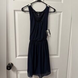 Elegant Navy Blue Sleeveless Dress